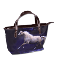 Load image into Gallery viewer, HANDBAG - A STRIKING ENTRANCE WITH HORSE
