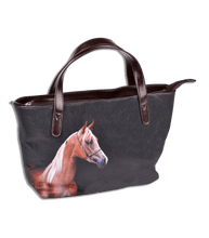 Load image into Gallery viewer, HANDBAG - A STRIKING ENTRANCE WITH HORSE

