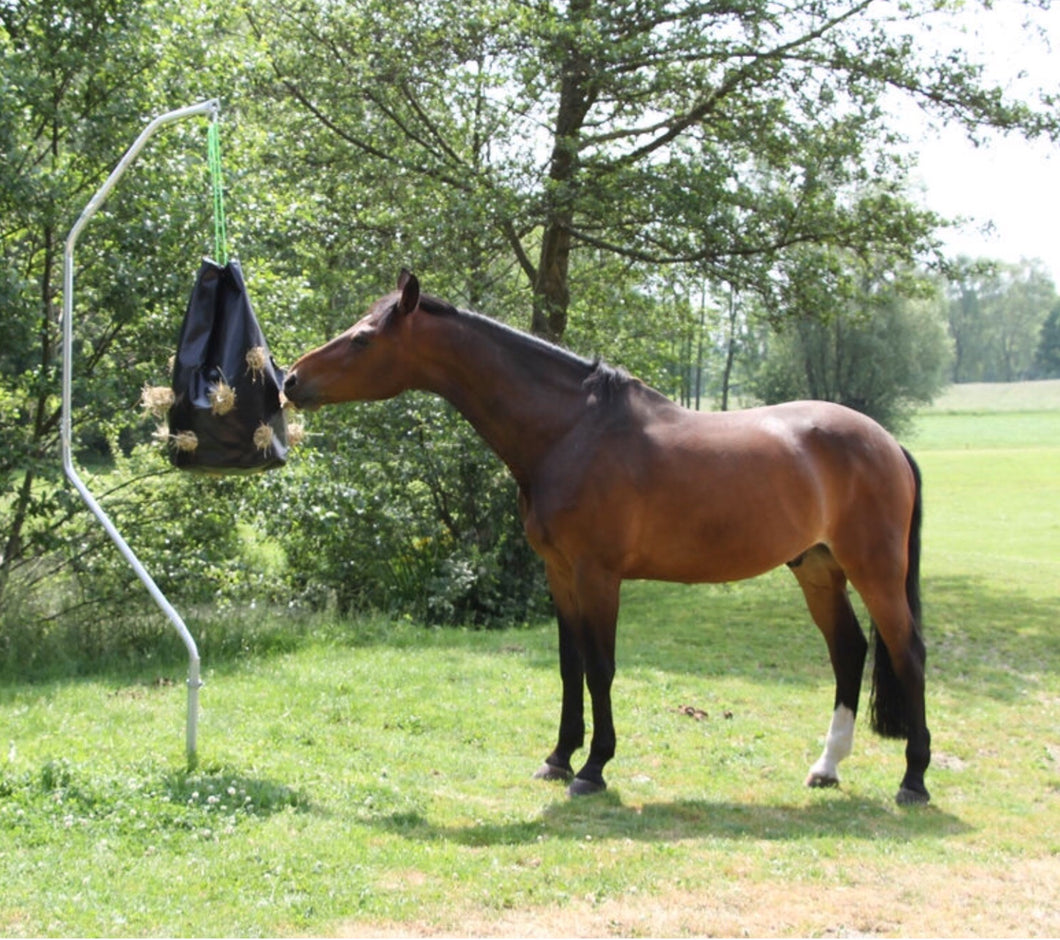 Hay bag and field arm
