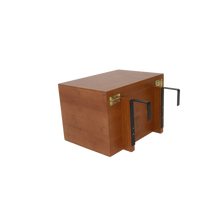 Load image into Gallery viewer, Kentucky Grooming Deluxe Stable tack box
