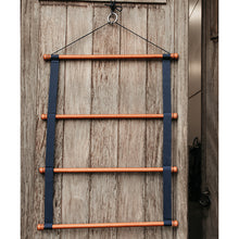 Load image into Gallery viewer, Kentucky Grooming Deluxe 4 Saddle Pad Hanger
