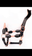 Load image into Gallery viewer, Rope and leather anatomical rose gold head collar seconds
