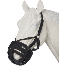 Load image into Gallery viewer, EASY BREATHE ADJUSTABLE V-NOSE GRAZING MUZZLE THITH MUZZLE LINER

